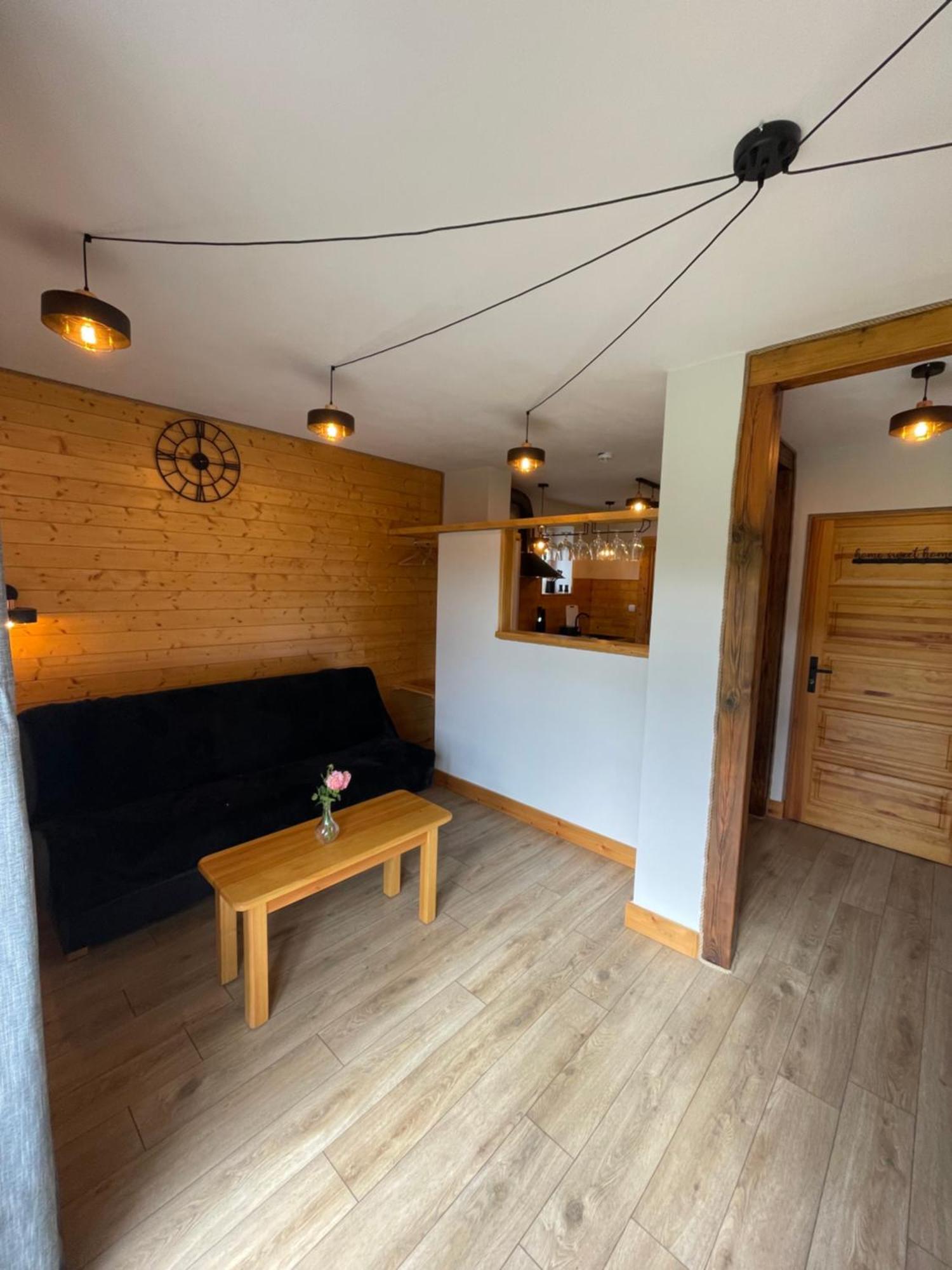Apartamentwroznowiepl Buitenkant foto
